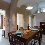 Casa Florean Centro Storico Holiday home *